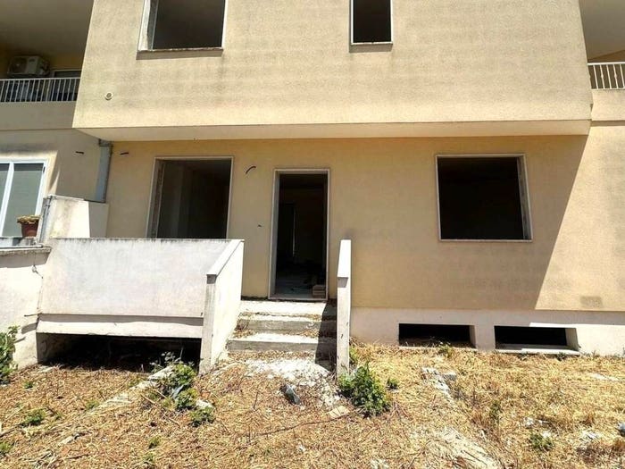 Appartamento quadrilocale in vendita in Via Amendola Cavallino LE Italia, Cavallino