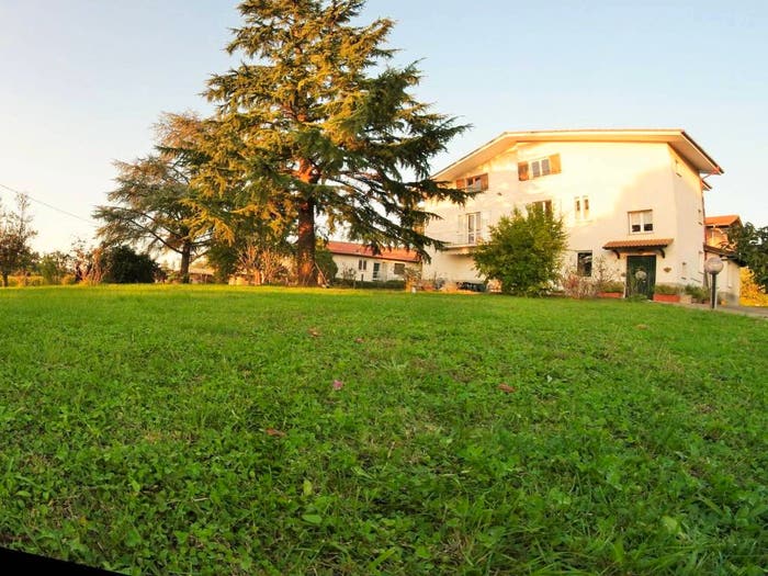 Casa con 6 locali in vendita in Frazione Rovereto, Pessenti, Gavi