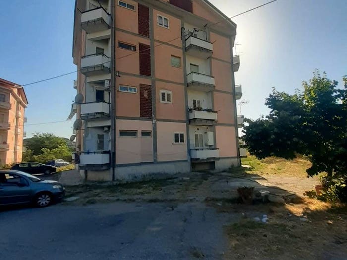 Appartamento quadrilocale in vendita in Via Caduti di Melissa, Santa Maria, Catanzaro