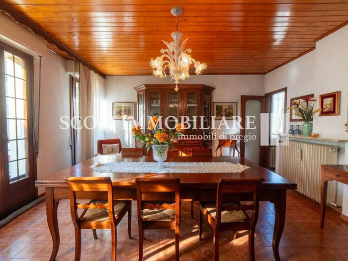 Casa con 6 locali in vendita in Via San Pio X, Castelfranco Veneto