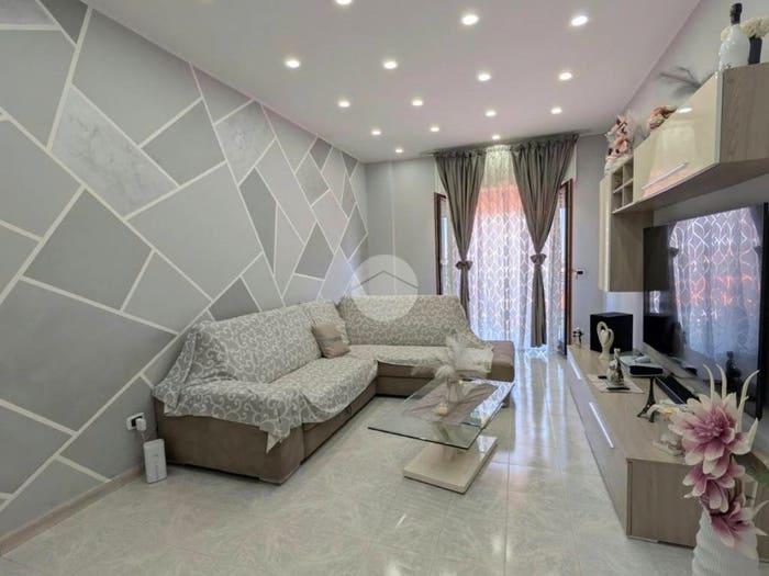 Appartamento trilocale in vendita in Via Giacomo Puccini, Melito di Napoli