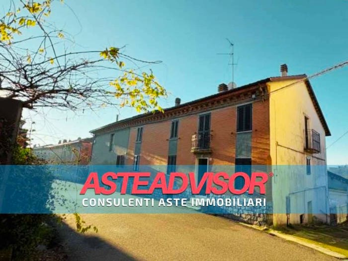 Casa con 6 locali in vendita in Via Stefano Gatti, Altavilla Monferrato