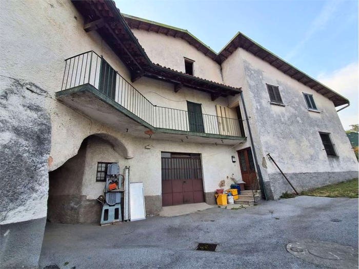 Appartamento quadrilocale in vendita in Rovagnate, La Valletta Brianza