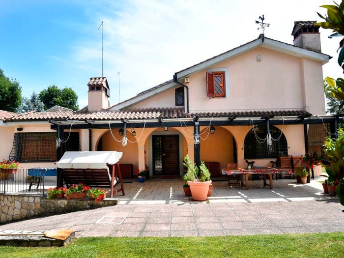 Casa con 6 locali in vendita in Via Tomaso Albinoni, Colle Farnese, Nepi