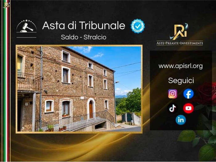 Appartamento con 5 locali in vendita in via Piano Tomaini, Centro, Decollatura