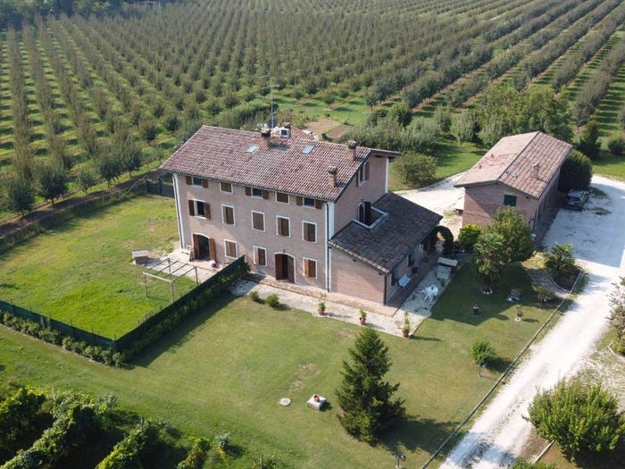 Casa con 6 locali in vendita in Portile Paganine, Modena