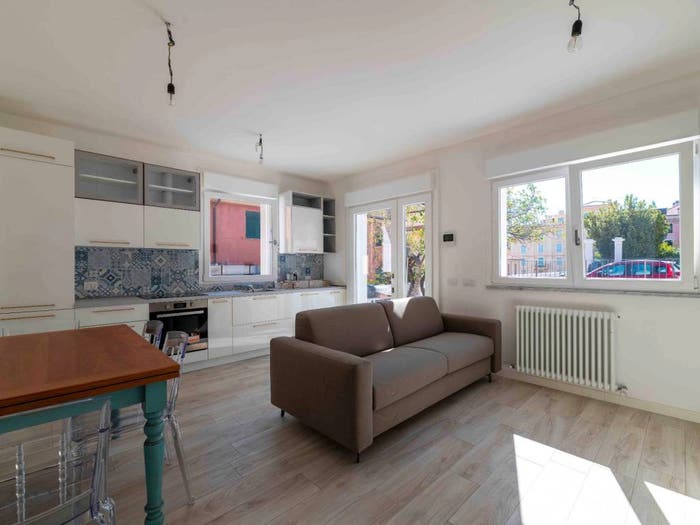 Appartamento con 5 locali in vendita in Via Giuseppe Garibaldi, Centro, Varazze