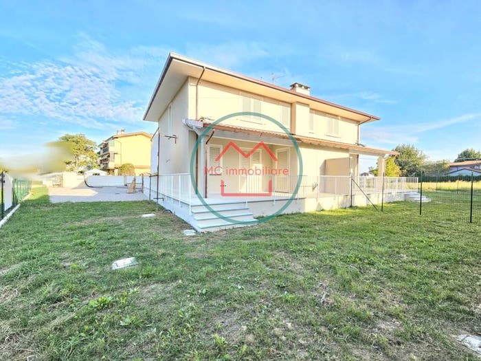 Casa quadrilocale in vendita in Via Vetriano, Margine Coperta Traversagna, Massa e Cozzile