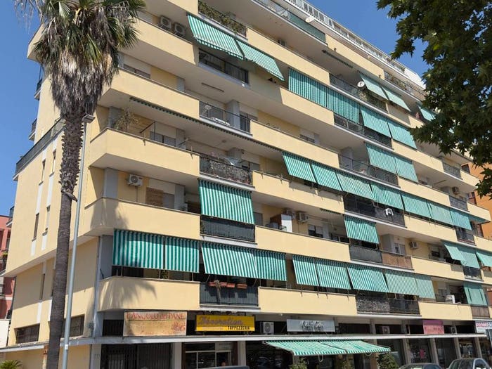 Appartamento bilocale in vendita in Piazza Aldo Moro, Piccarello, Latina