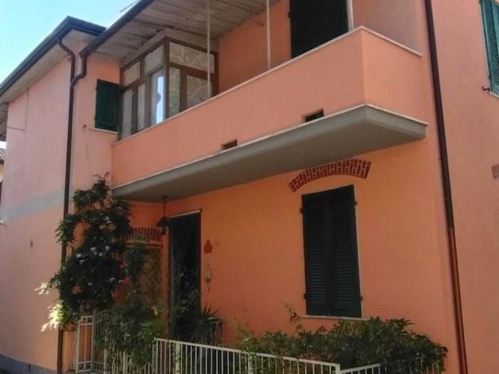 Casa con 5 locali in vendita in V Ortola, Bergiola Lavacchio, Massa