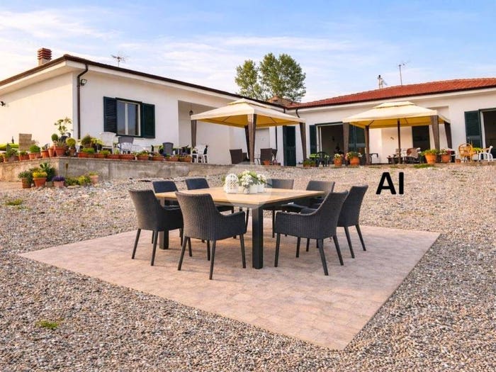 Casa con 6 locali in vendita in Via Risicoli, Luzzi