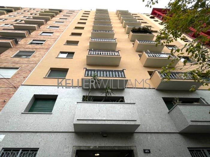 Appartamento con 6 locali in vendita in Viale Emilio Caldara, Montenero, Milano
