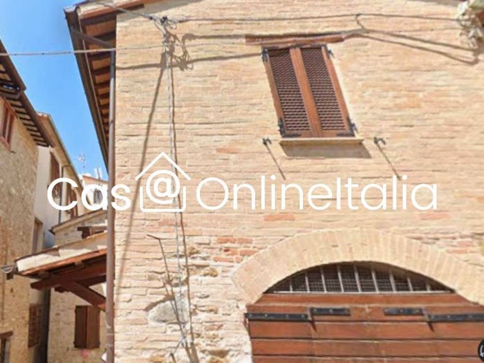 Appartamento quadrilocale in vendita in Via Lago Persio, Bastia, Bastia Umbra