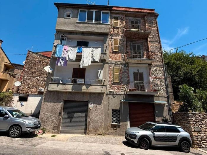 Appartamento con 6 locali in vendita in Via Giovanni Ballina, Centro, Ferentino
