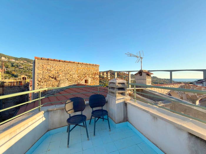 Casa trilocale in vendita in Via Goffredo Mameli, Due Strade, Bordighera