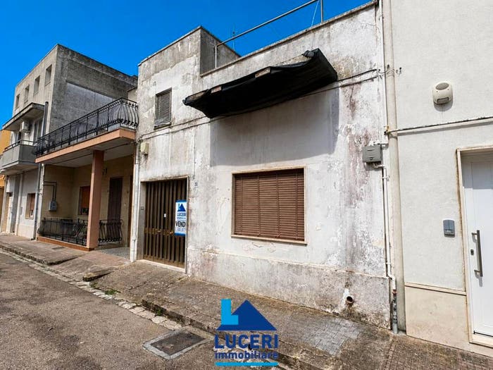 Casa con 5 locali in vendita in Via Nizza, Centro, Galatina