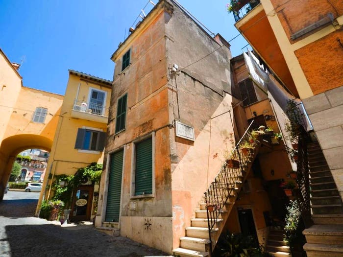 Appartamento con 5 locali in vendita in Via Roma, Centro, Castel Madama