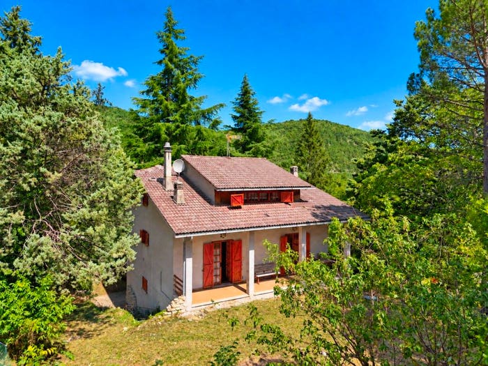 Casa con 6 locali in vendita in Contrada Brilli, Brilli Sant'Eusebio, Sarnano
