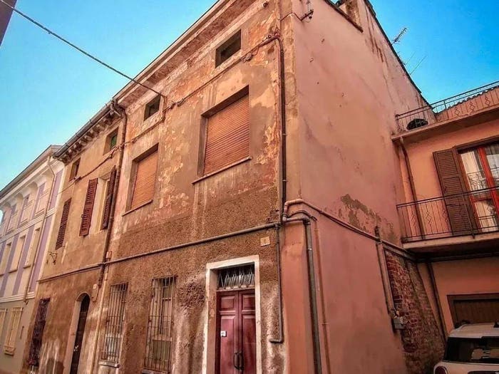 Casa quadrilocale in vendita in Via Carlo Fantini, Centro, Casalmaggiore