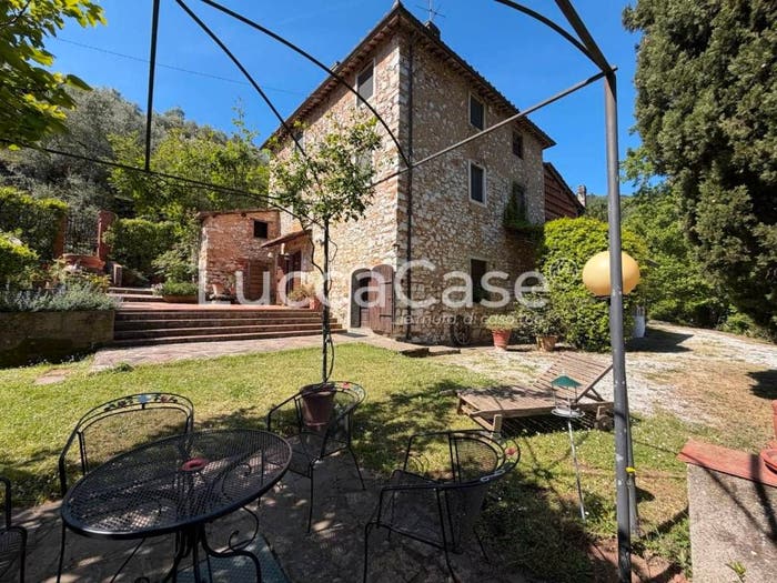 Casa con 6 locali in vendita in Via Di Vicopelago, Massa Pisana Vicopelago, Lucca