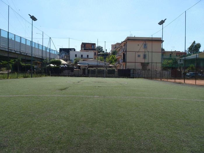 Casa trilocale in vendita in Via Acquaviva d'Isernia, Lunghezza, Roma