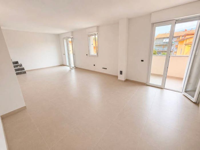 Appartamento con 5 locali in vendita in Via Francesco Petrarca, Porta San Lorentino, Arezzo
