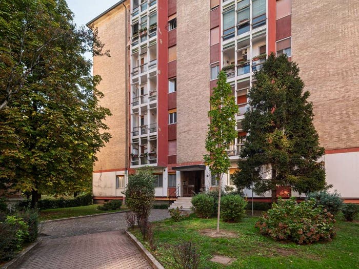 Appartamento trilocale in vendita in Via Venezuela, Gallaratese, Milano