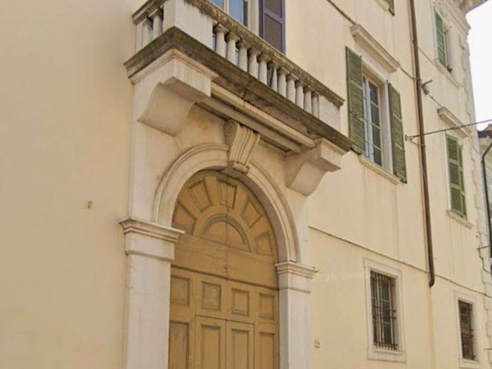 Appartamento con 6 locali in vendita in Via Moretto, Loggia Garibaldi, Brescia