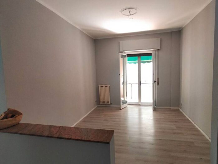 Appartamento trilocale in vendita in Centro, Bordighera