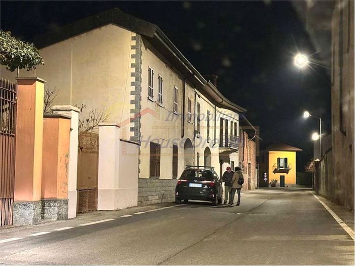 Casa con 6 locali in vendita in VIA MAGGIOTTI, Cavaglietto