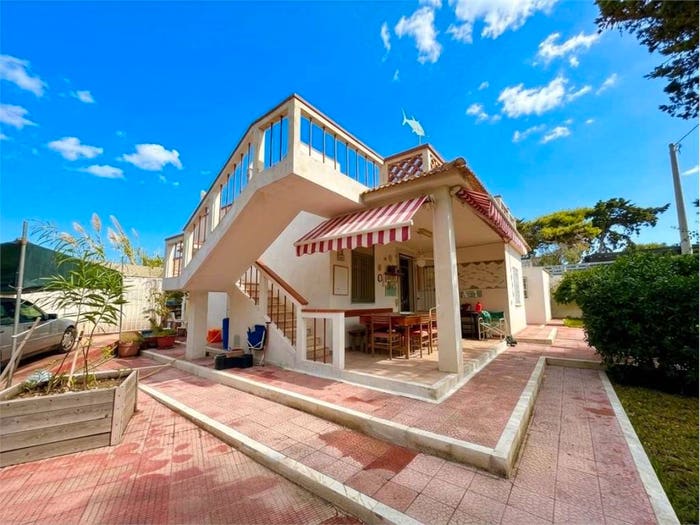 Casa con 6 locali in vendita in Carratois, Portopalo di Capo Passero
