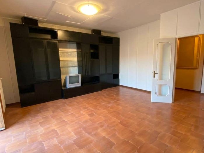 Appartamento con 5 locali in vendita in Via Carlo V, Centro Storico, Catanzaro