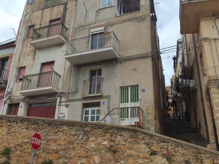 Casa quadrilocale in vendita in Via Cappuccini, Centro, Caltagirone