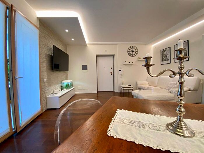Appartamento quadrilocale in vendita in Via Ferdinando Martini, Pantano, Pesaro