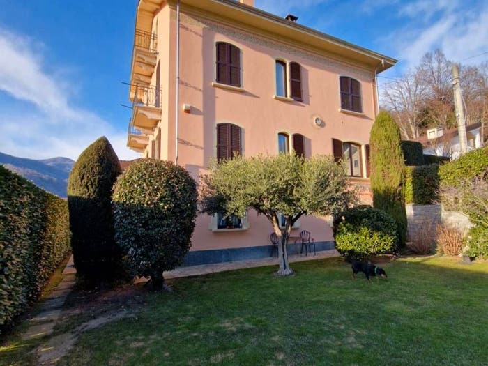 Casa con 6 locali in vendita in Via Cravo, Centro, Borgosesia