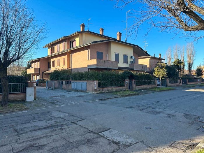 Appartamento trilocale in vendita in Via Gaetano Donizetti, Centro, Ravarino