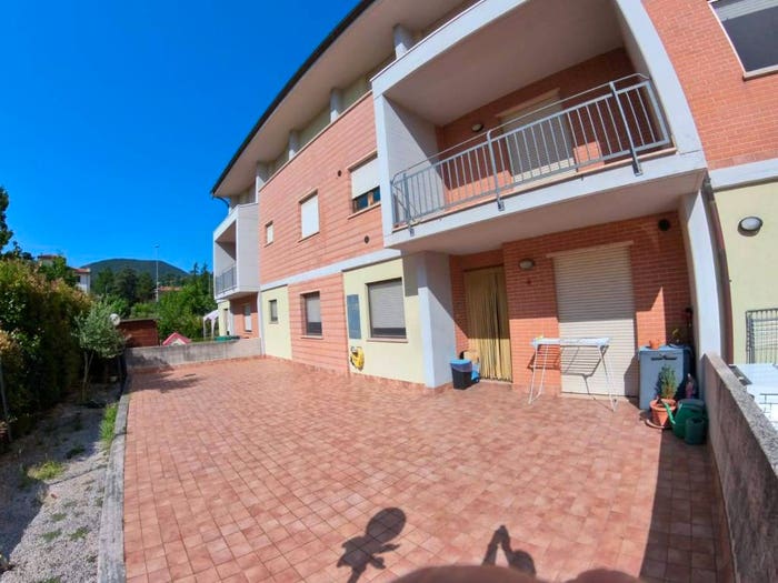 Appartamento quadrilocale in vendita in Via Carlo Urbani, Centro, Fabriano