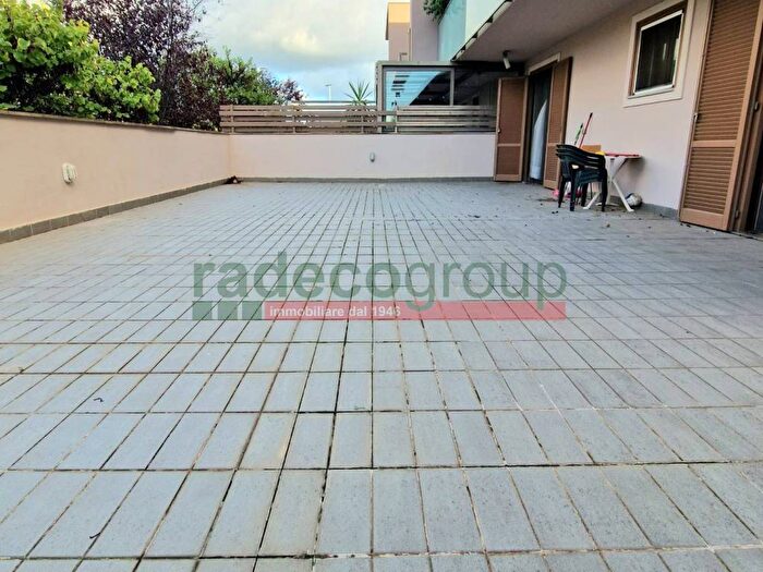 Appartamento quadrilocale in vendita in Via Renato Natali, Salviano, Livorno