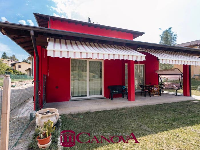 Casa con 6 locali in vendita in Via Pietro Pagliolico, CugliateFabiasco