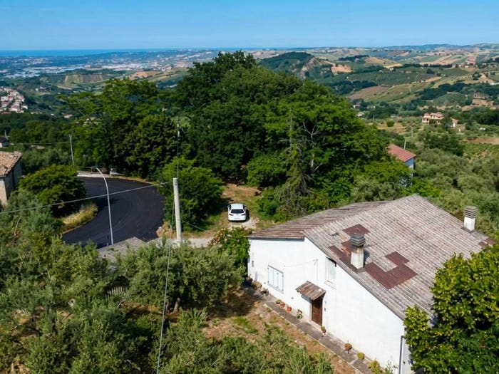 Casa quadrilocale in vendita in Strada Provinciale PeranoTornareccio, Centro, Archi