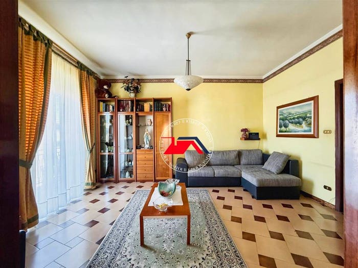 Appartamento con 6 locali in vendita in Canicattì
