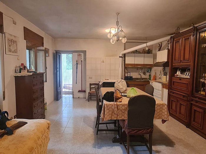 Casa con 6 locali in vendita in Contrada Rio, Trivento