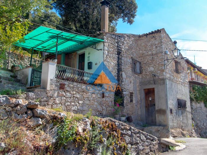 Casa quadrilocale in vendita in Località Le Case, Guardea