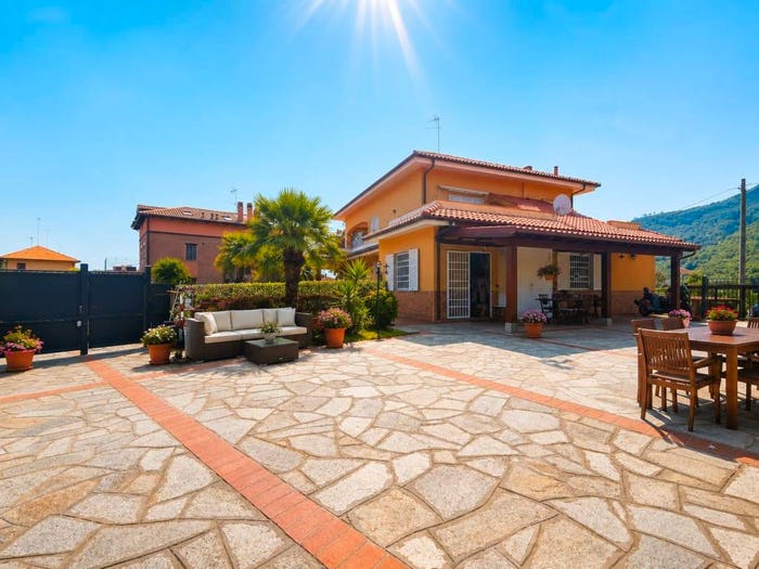 Casa bilocale in vendita in Frazione CoascoMarina Verde, Centro, Villanova d'Albenga