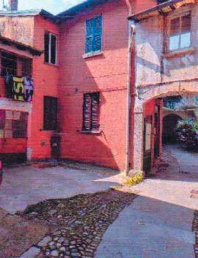 Casa quadrilocale in vendita in Via Gb Vico, Centro, Cuvio