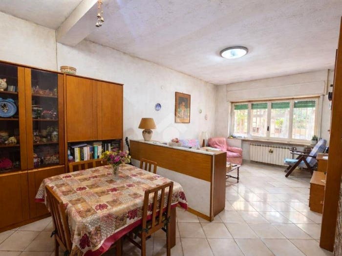 Appartamento trilocale in vendita in Via Pigna, Pigna Omodeo, Napoli