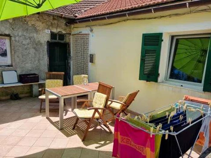 Casa con 6 locali in vendita in Località Montale No Number, Varese Ligure