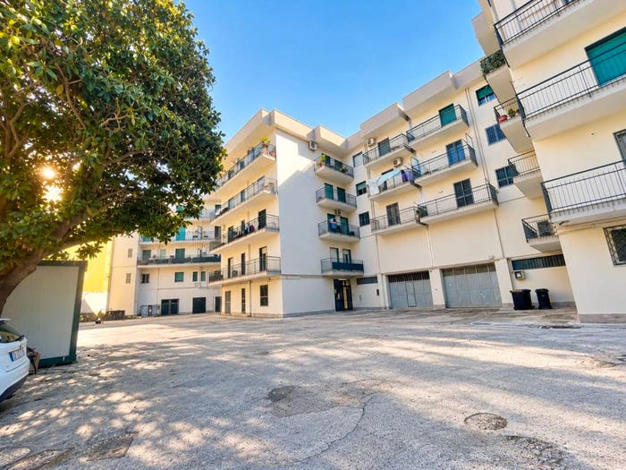 Appartamento trilocale in vendita in Corso Italia, Quarto