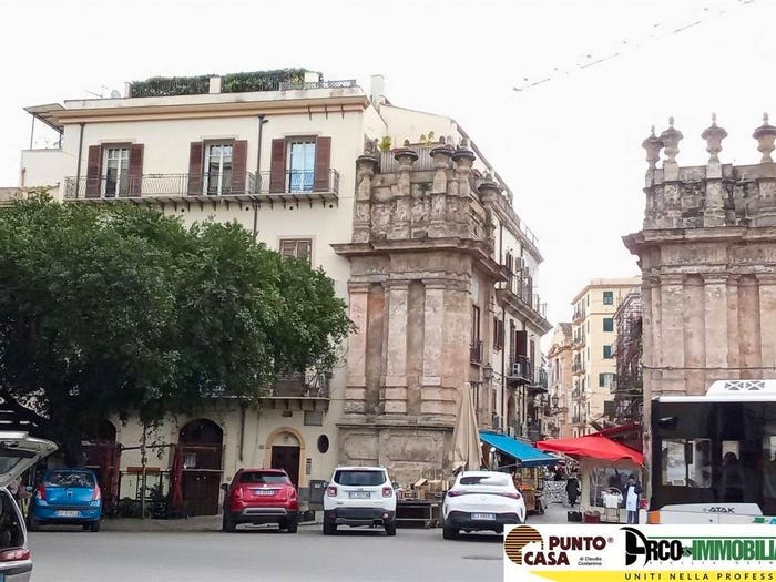 Appartamento trilocale in vendita in Via Volturno, Tribunale, Palermo