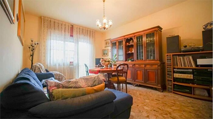 Appartamento quadrilocale in vendita in Via Sofia, Rimini